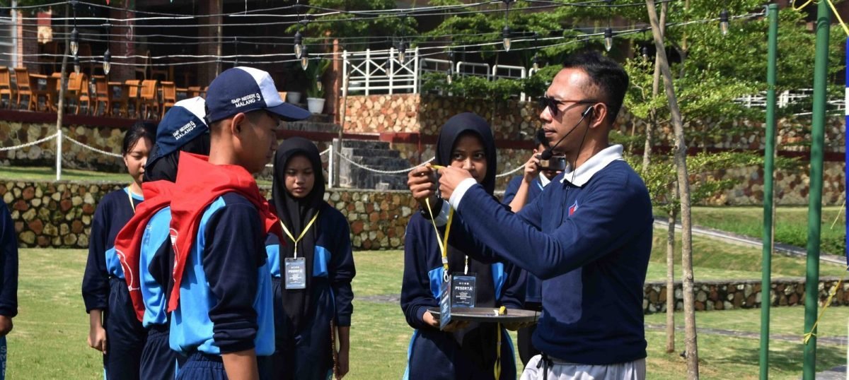 Menggali Potensi Kepemimpinan Melalui LDK OSIS